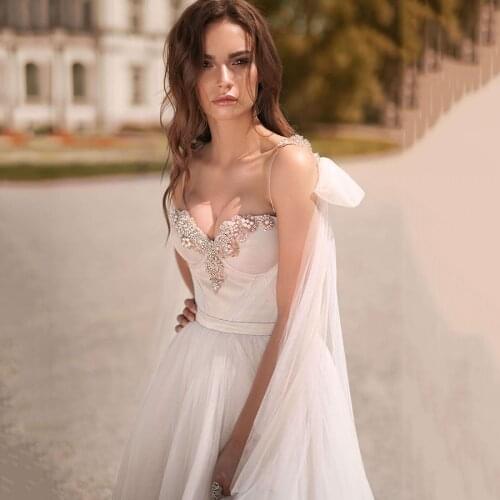 Delicate Haute Couture Vintage Wedding Dresses Crystals Bride Dress 2021 Bow Straps Detachable Beach Wedding Gowns