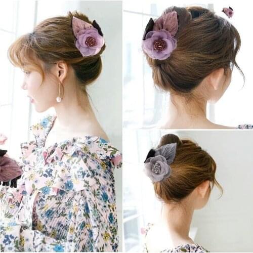 Ladies Flower Hair Claws Elegant Hairgrips Crystal Floral Hair Clips Hairpins for Girls Women Hair Accessories Wedding Headpiece