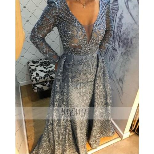 Best Selling Gorgerous Arabic Muslim Evening Gown Plunging Neck Couture Lace Appliqued Mother Of The Bride Dresses Overskirt