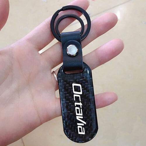 Auto KeyRing For Skoda Octavia Superb Fabia Rapid Kodiaq Scala Carbon fibre KeyChain Badge Key Ring Emblem Key Holder Chain