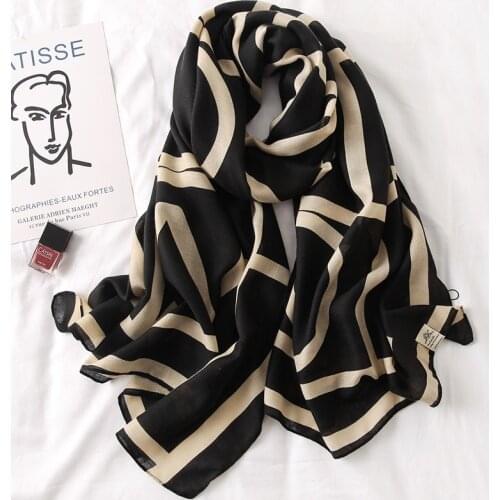 New Arrival 2020 Brand Winter Hijab Cotton Scarf Fashion Female Large Women Poncho Shawl Bandana Foulard Scarves Pashmina Femme
