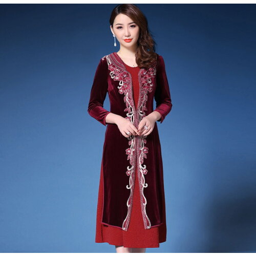 2019 Autumn Winter Chinese Elegant Flowers Embroidery Vintage Lace Trench Coat Women 2 Pieces Dress and Coat Women Clothing Set