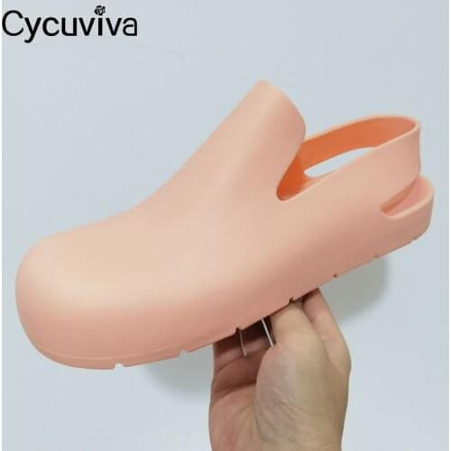 Cycuviva Women's Clogs