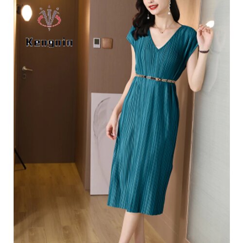 Pleated Dresses 2021 Summer Dress Woman French Style High End Ladies Vestidos Sleeveless V-Neck Elegant Female Robe Dress KE1492
