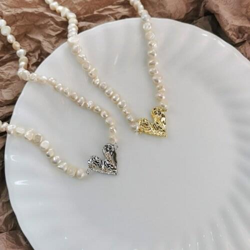 U-Magical Luxury Trendy Irregular Love Heart Metal Pendant Necklace for Women Femme Freshwater Pearl Beaded Necklace Jewelry