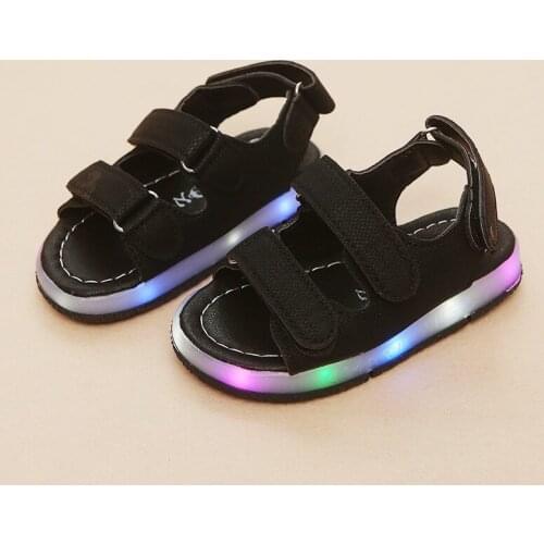 2021 Summer Children Shoes Boys Soft Soles Beach Shoes with Light Shoes Male Baby Baotou Anti-kick Childrens Sandals for 1-6y