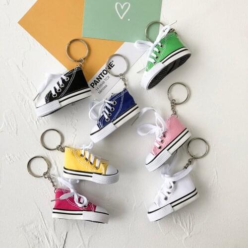 Creative Mini Canvas Shoes Keychain Cute Simulation Canvas Sneakers Keychain Funny Keyring Pendant Gift for Men Wholesale