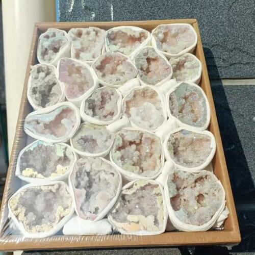 1 box of natural crystal cluster auras crystal cluster mineral specimens 1400-1600g