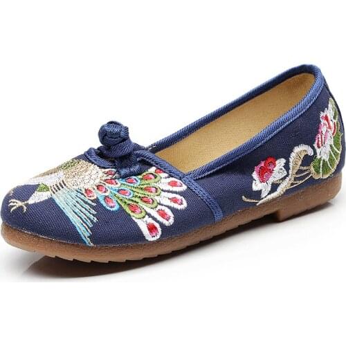 Retro Peacock Embroidery Ladies Denim Cotton Ballerinas Shoes Old Beijing Ballet Flats Female Chinese Style Embroidered Sneakers