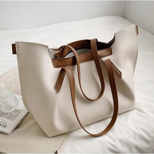 High-quality Womens Capacity Shoulder Bag2021New Female Bag Trendy Fashion Commuter Bag Korean Version Shoulder Bag Simple Bag