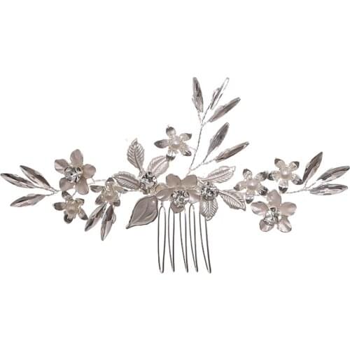 Wedding Hair Comb Decor Rhinestone and Pearl Fashion Elegant Beautiful Accessory for Bride and Bridesmaids