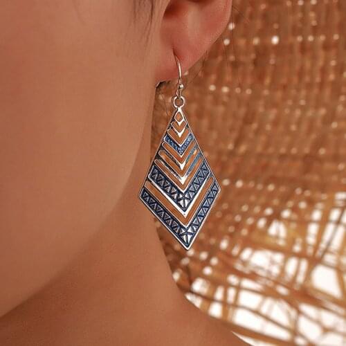Nieuwe Geometric Retro Ethnic Style Earrings Silver Whip Shape V-shaped Long Earrings Bead Boho Verklaring Oorbellen