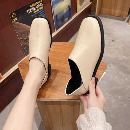 2021 Spring Woman Shoes Comfort Low Heels Thin Shoes Fashion Pointed Toe Rivet Lady Work Shoe Soft PU Leather Shoes