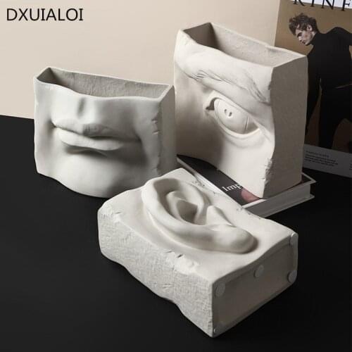 Nordic Style Creative Vase Features in Resin Living Facility Flowers vaseof Modern Decoration living room Ornaments Home Decor