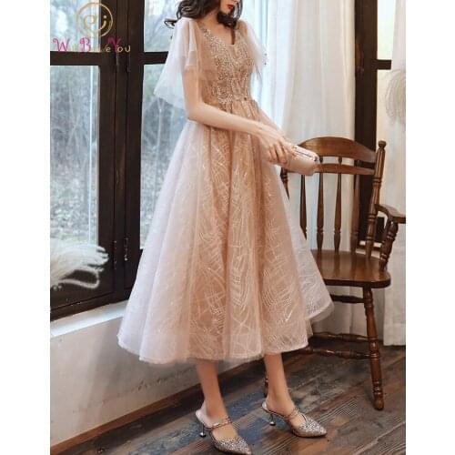 Champagne Prom Dresses Bling Lace Applique Beaded Sequined A Line Short Sleeve Tea Length Tulle Evening Formal Party Gowns Stock