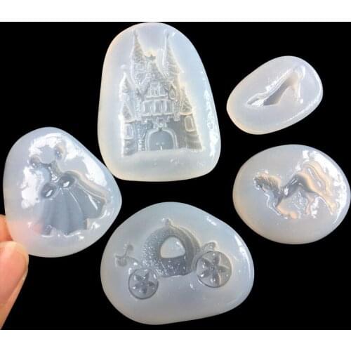 Mirror face Castle horse high heel skirt pumpkin cart fairy 5 piece combination hand silicone mold