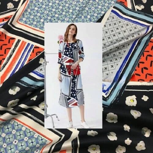 Square scarf patchwork geometric small floral stretch digital printing fabric natural mulberry silk high fashion textile fabric