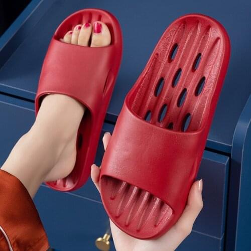 New Couples Stylish Adult Sandals Slip-Proof Thick-Soled Indoor Outdoor Slippers Men Flip Flops House Sleepers Shoes Woman Home