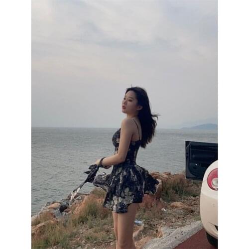 2021 summer new large size French retro gray small floral sling dress female summer temperament is thin and short A-line skirt