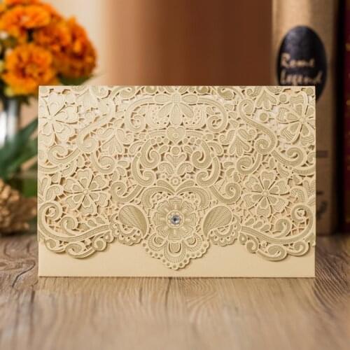 Free shipping 10pcs embossing gold foil couple vintage wedding invitation cards laser cut pocket invites cards