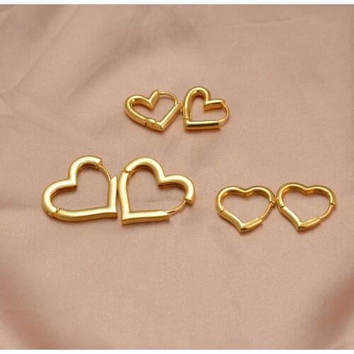 Trendy Minimalist Cute Golden Heart Shape Stud Earrings for Women Girls Ear Ornaments Party Jewelry Accessories Birthday Gift