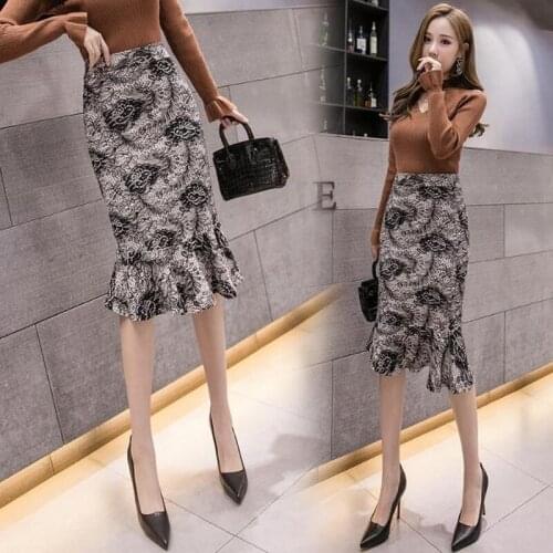 2021 Summer New Womens Korean Retro Style Stretch Print Office Ladies Fishtail Skirt All-match Slim Female Skirts S-4XL Y593