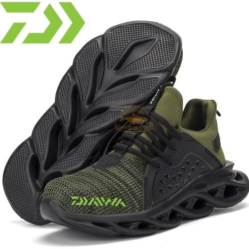 DAIWA Fishing Shoes Mens Outdoor Breathable Mesh Steel Toe Anti Smashing Safety Shoes Mens Light Proof Comfortable Work Shoes