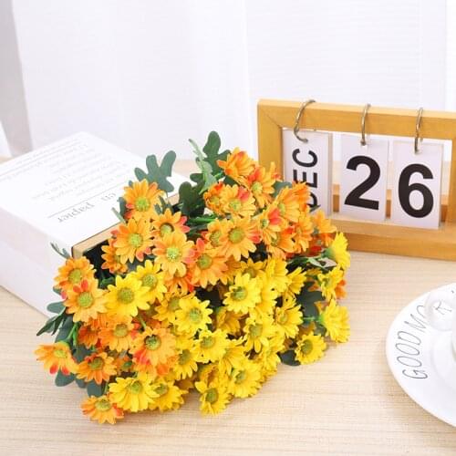 Autumn Silk Daisy Flowers Bouquet 30cm 7 Branches Fake Mini Daisies Flower for Home Office Decor Table Centerpieces Arrangement