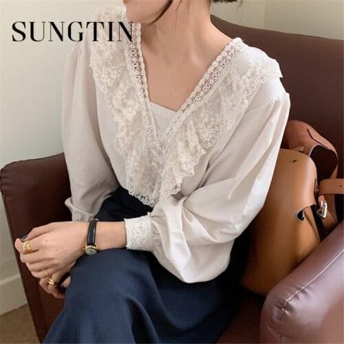 Sungtin Pearl Button V Neck Lace Blouse Shirt Women Spring 2021 New Vintage Casual Elegant Tops Women Shirts Blouse Korean Chic