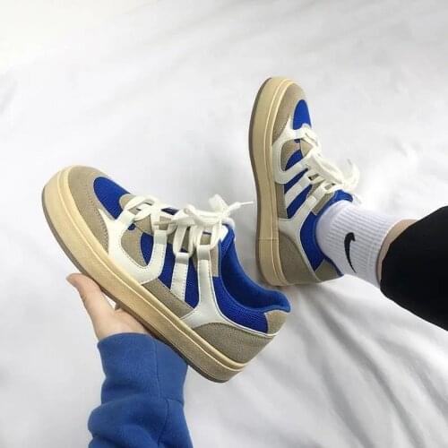 New Running Shoes Female Light Nonslip Casual Shoes Athletic Shoes Women Outdoor Sport Breathable Retro Sneakers