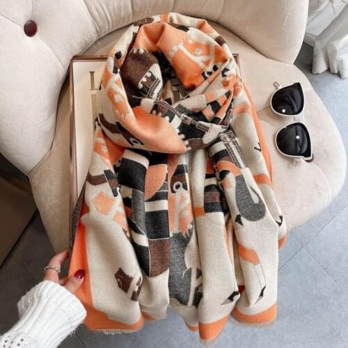 2021 New Design Horse Print Winter Scarf Women Pashmina Cashmere Shawls Wraps Thick Warm Blanket Scarves Female Luxury