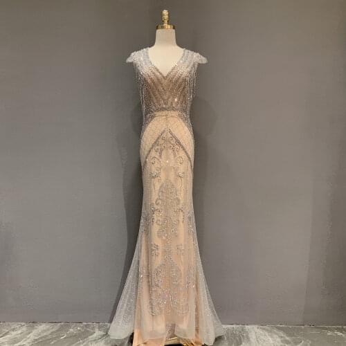 Luxury Champagne V-neck Sexy Evening Dresses 2020 Diamond Beading Sleeveless Mermaid Formal Dress