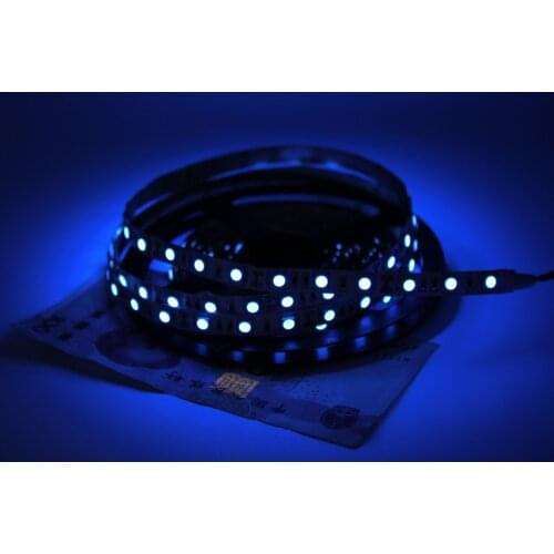 TAN ZHOU ZE LED Garlands