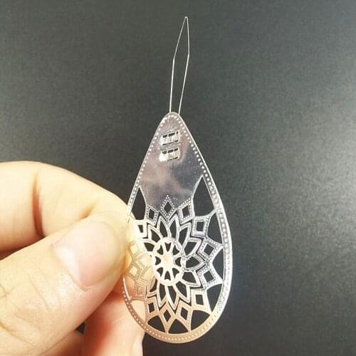 1Pc Metal Sewing Needle Threader Stitch Insertion Accessories Wire Stitch Insert Craft Tool Automatic Needle Threader,5.9cm Long