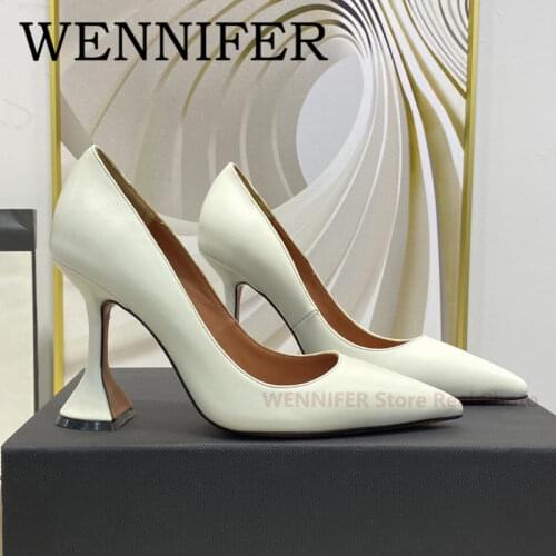 Wennifer Leather Pumps