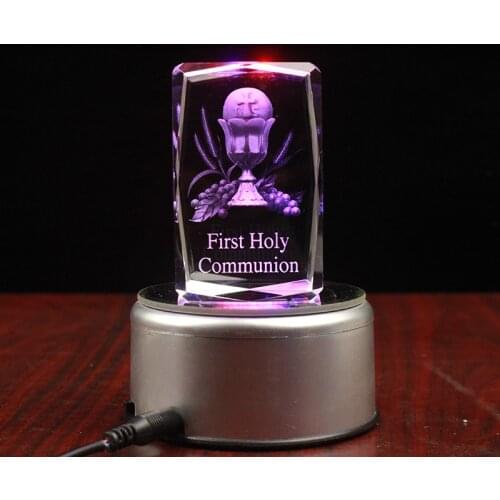 Memorable 3D laser Holy Grail Grap Crystal Cube Miniature with LED light Boy Girl First Holy Communion Souvenir Gifts