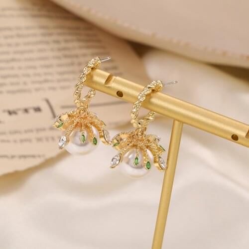 Vintage Gold Color Drop Earrings for Women Geometric Flower Pearl Earring Korean Fashion Jewelry 2021 New