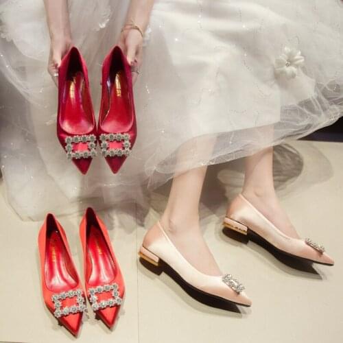 Big Size 41 Women Velvet Flats Pointed Toe Slip on Shoes Woman Low Heels Wedding Shoes Rhinestone Dress Shoes Red Autumn 8614L