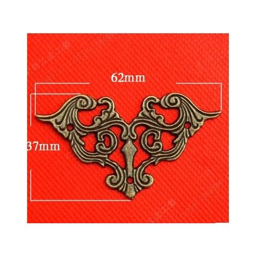62MM*37MM zinc alloy Corner Protector Hardware Antique wine box Wrap angle Decorative box corners Metal corner
