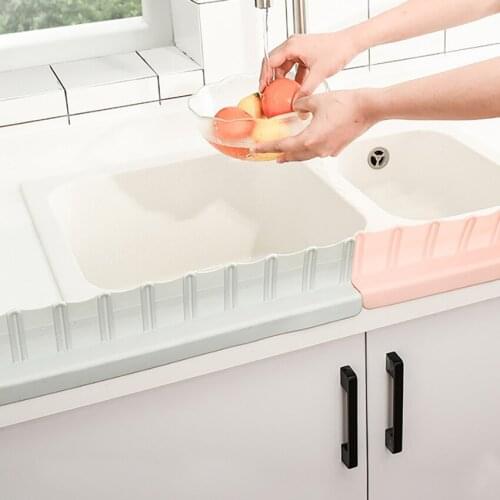 1Pc Creative Kitchen Sink Splash Guard With Suction Cups Washing Vegetable Fruit Waterproof Baffle Sink Barrier Protector Tools
