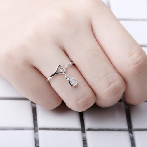 Glamour Fashion Drop Crystal Pendant Cute Heart Ring Hollow Love Opening Adjustable Charm Ring Female Romantic Party Jewelry