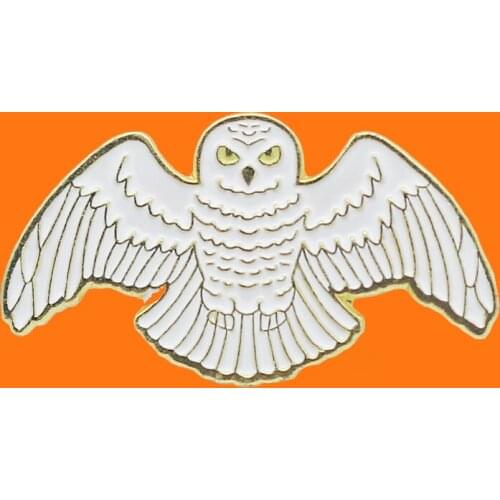 Cute Owl Enamel Pins Animal Flight Metal Cartoon Brooch Backpack Hat Bag Collar Lapel Badges Men Women Fashion Jewelry Gifts
