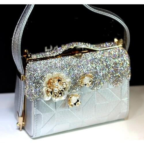 Totes Luxury Women Crystal Handbag Flowers Clutch Bags Bridal Wedding Bag Ladies Genuine Leather Rhinestones Evening Party Bags