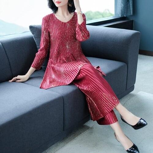 Women Miyak Pleated 2 Piece Vintage Print Round Neck Long T-shirt Wide Leg Pant Loose Casual Plus Size Clothes Set Female Summer