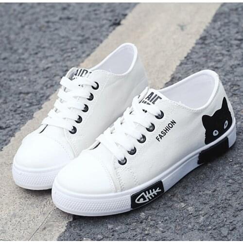 Women canvas shoes 2020 spring cartoon cat women casual shoes comfortable flat vulcanize shoes women sneakers white shoes