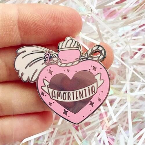 Magical Potions Love Heart Bottle Brooch Pins Enamel Metal Badges Lapel Pin Brooches Jackets Jeans Fashion Jewelry Accessories