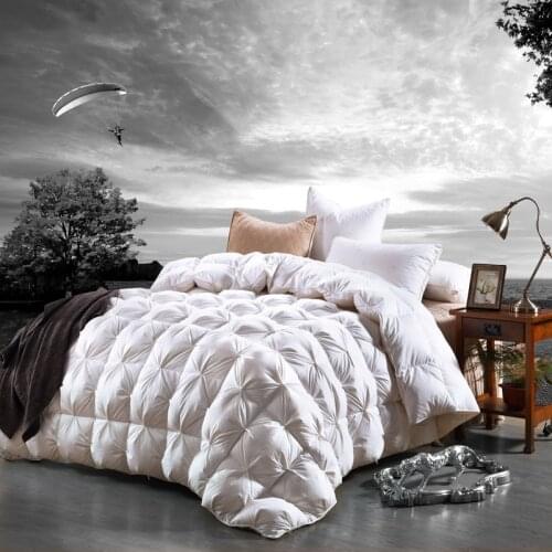 New Luxury White 240X260cm US Size Five star Hotel 100% White Goose/Duck Down Fluffy Cozy Duvet 100% Cotton Comforters Bedding