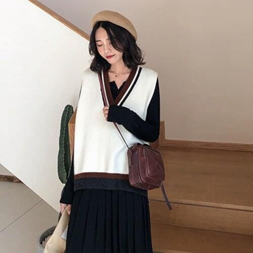College Style V-neck Knitted Vest 2020 Autumn and Winter New Sweater Lazy Style Goddess Fan Contrast Color Sleeveless Vest Women