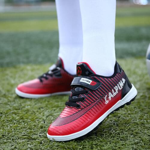 Red Non-Slip PU Football Shoes Kids Lightweight Comfort Boy Soccer Sneakers Indoor Grass Children Sports Shoes Zapatos De Futbol