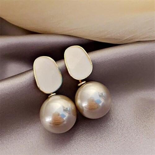 Fashion Imitation Pearl Big Drop Earrings for Women Elegant Charming Lady Resin Earrings Bride Wedding Jewelry